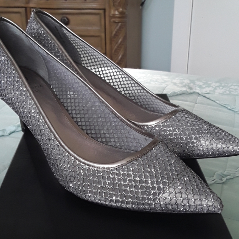 Adriana Papell shoes